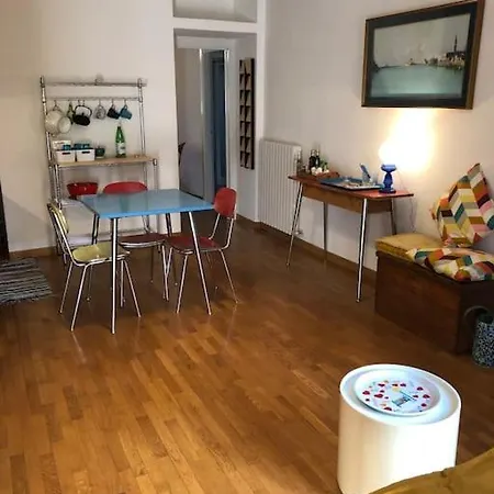 La Casa Nel Cortile Apartman Mandello del Lario