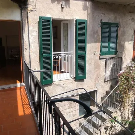 Apartment La Casa Nel Cortile Mandello del Lario